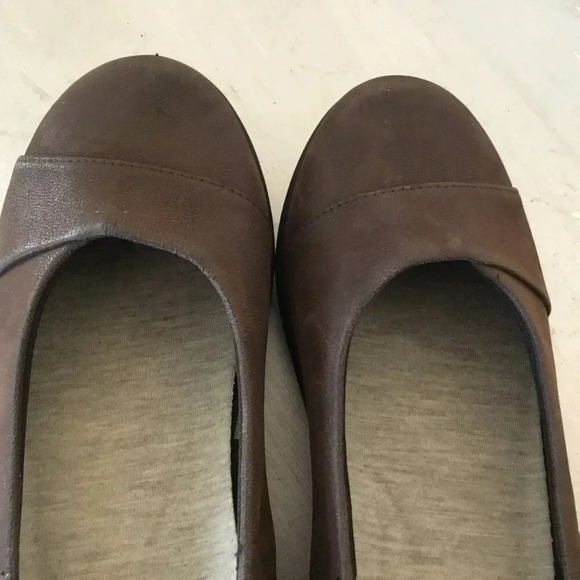 Clarks Women's CloudSteppers Sillian  Intro Flat SZ 7 W - Picture 10 of 11